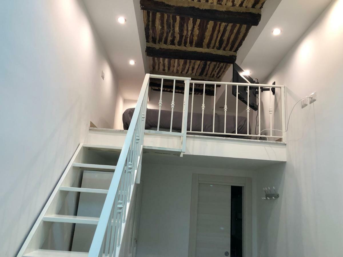 La Casina Di Lia In Via Dei Tribunali Neapol Exteriér fotografie